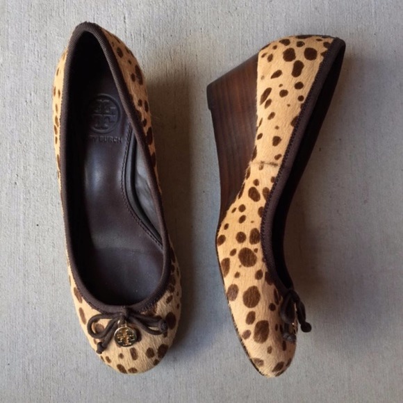 Tory Burch Shoes - Tory Burch Cheetah Chelsea Calf Hair Wedge